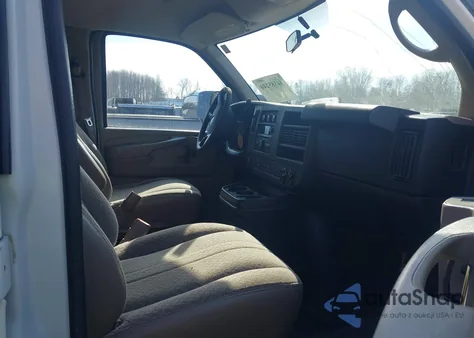 2013 Chevrolet Express 2500 Work Van z USA, uszkodzony, nr VIN 1GCWGFCG2D1111716